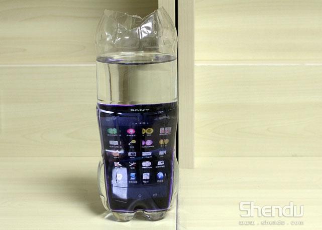 三防機索尼Xperia Z1防水功能測試 絕對給力