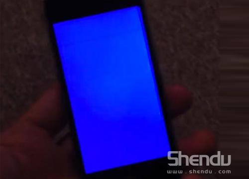 蘋果iPhone 5s慘爆藍屏問題 果粉們要失望了