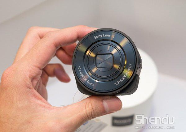 索尼手機外接鏡頭啟動預定 十月發(fā)售1699元起