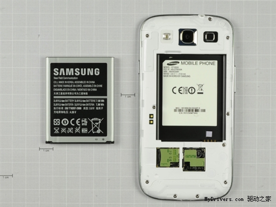 Android機(jī)皇：Galaxy S III真機(jī)拆解探秘